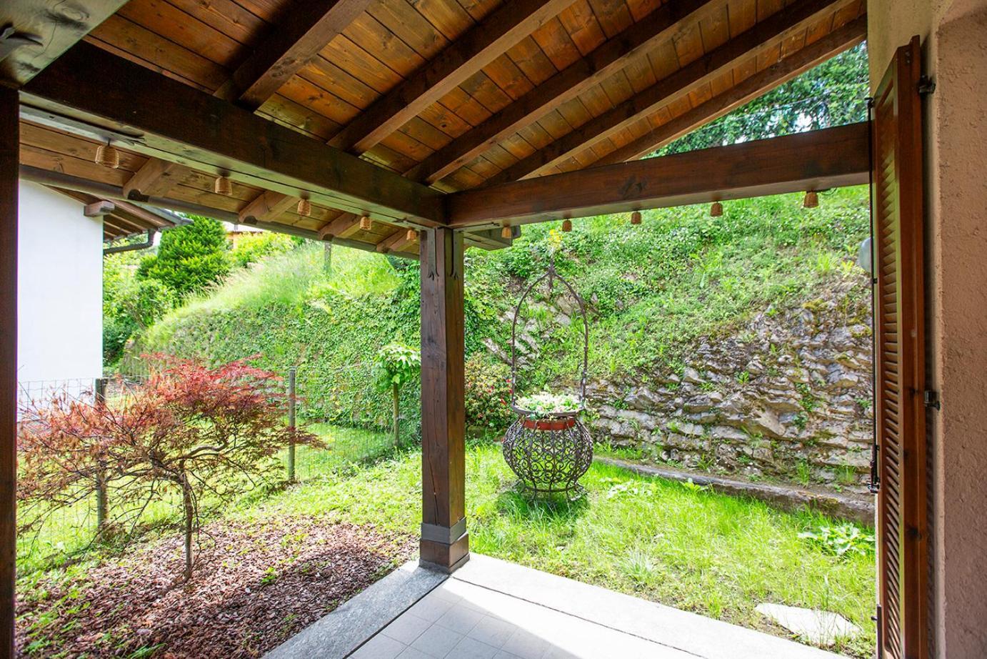 L'Acero Rosso - Giardino Privato E Box Auto Villa Menaggio Exterior photo